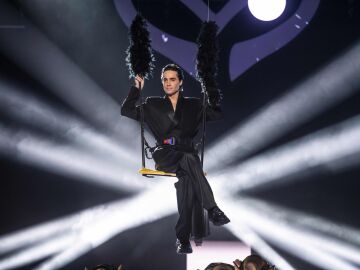 &iexcl;Menudo show! Javier Ambrossi marca el inicio de la Gran Final de Mask Singer 