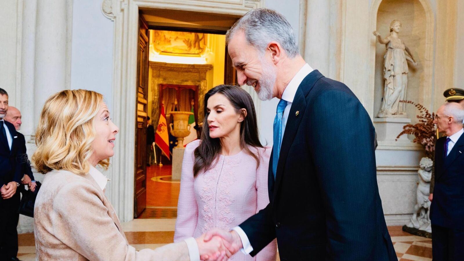 Felipe VI recuerda en Italia que hay un pasado que no debe repetirse, 