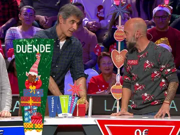 Jordi consigue recuperar su caja mágica gracias al gajo del Duende en La ruleta de la suerte Jordi consigue recuperar su caja mágica gracias al gajo del Duende en La ruleta de la suerte