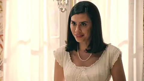 María utiliza a Gema para que Begoña se entere de que Andrés y ella pararon la noche juntos María utiliza a Gema para que Begoña se entere de que Andrés y ella pararon la noche juntos