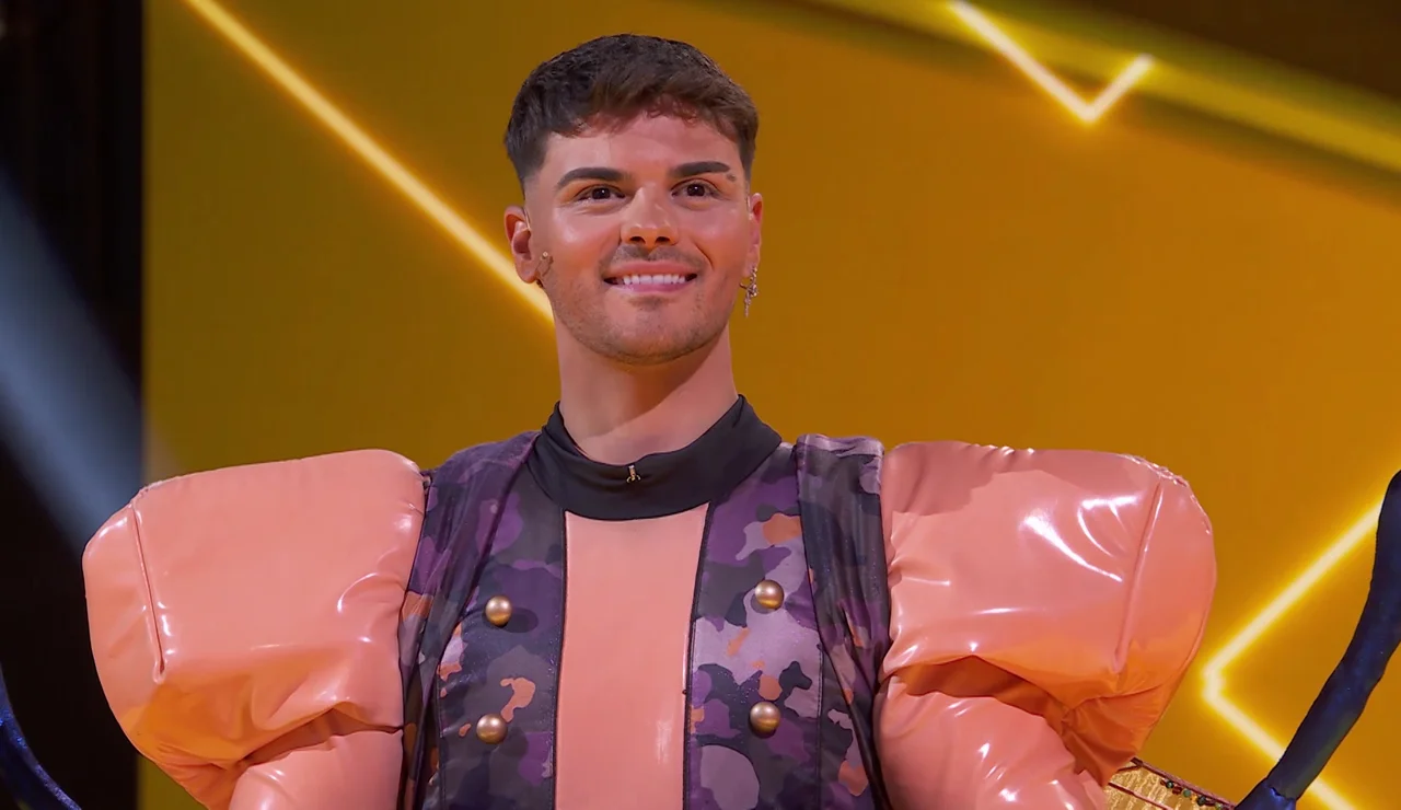 Abraham Mateo se destapa como Mosca y gana la cuarta temporada de Mask Singer