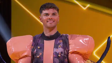 Abraham Mateo se destapa como Mosca y gana la cuarta temporada de Mask Singer Abraham Mateo se destapa como Mosca y gana la cuarta temporada de Mask Singer