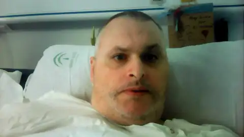 José María tras perder más de 100 kilos José María tras perder más de 100 kilos