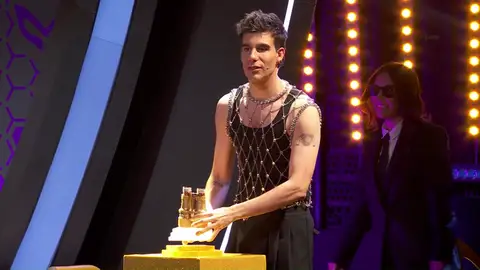 ¡Se confirma el año calvista! Javier Calvo, ganador de los prismáticos de oro en Mask Singer ¡Se confirma el año calvista! Javier Calvo, ganador de los prismáticos de oro en Mask Singer