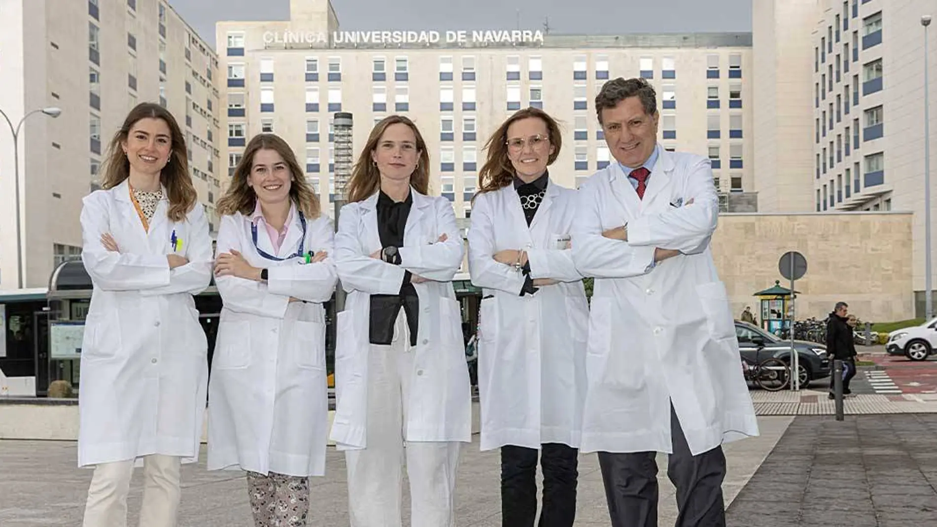 Paula Romano y María Gárate, coordinadoras de la Unidad Central de Ensayos Clínicos, y los doctores Anna Vilalta, María Rodríguez Ruiz e Ignacio Melero Paula Romano y María Gárate, coordinadoras de la Unidad Central de Ensayos Clínicos, y los doctores Anna Vilalta, María Rodríguez Ruiz e Ignacio Melero