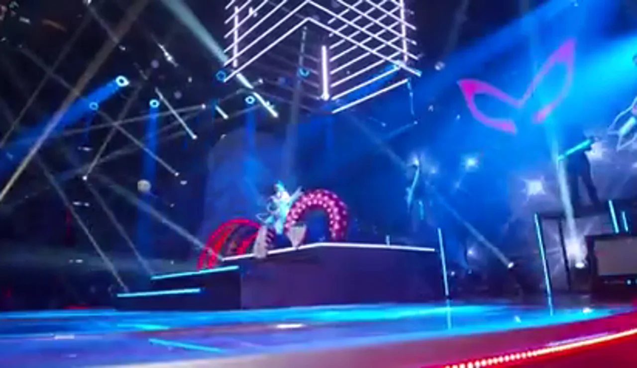 La caída de Manuel Díaz El Cordobés en el escenario de Mask Singer que no se vio en el programa: “No me podía levantar”