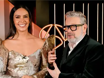 "Van a ser muy diferentes a las diez que hemos dado": Cristina Pedroche y Alberto Chicote adelantan novedades en las Campanadas "Van a ser muy diferentes a las diez que hemos dado": Cristina Pedroche y Alberto Chicote adelantan novedades en las Campanadas
