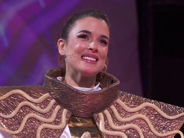 ¡Adriana Ugarte era Cobra!: la actriz ha sido desenmascarada en la Gran Final de Mask Singer