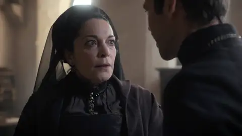 El padre Gonzalo se enfrenta a su madre: “Vi como esa arpía os besaba y os pervertía” El padre Gonzalo se enfrenta a su madre: “Vi como esa arpía os besaba y os pervertía”