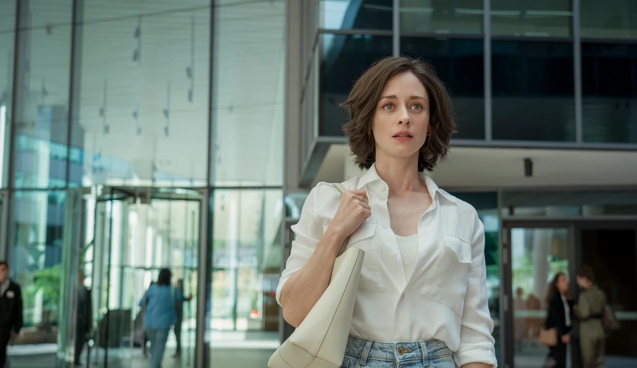 Elena Rivera interpreta a Amanda en Perdiendo el juicio