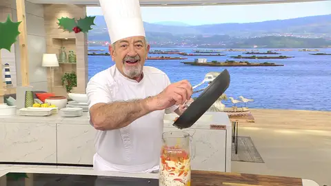 La receta del éxito de Karlos Arguiñano: "Durante años la veía en los restaurantes y me emocionaba" La receta del éxito de Karlos Arguiñano: "Durante años la veía en los restaurantes y me emocionaba"