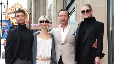 Raff Law, Iris Law, Jude Law y Phillipa Coan Raff Law, Iris Law, Jude Law y Phillipa Coan