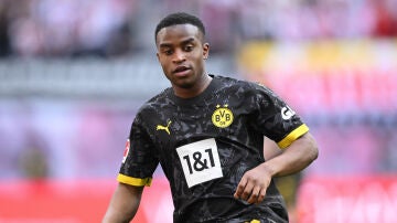 Youssoufa Moukoko, en un partido con el Borussia Dortmund en abril de 2024