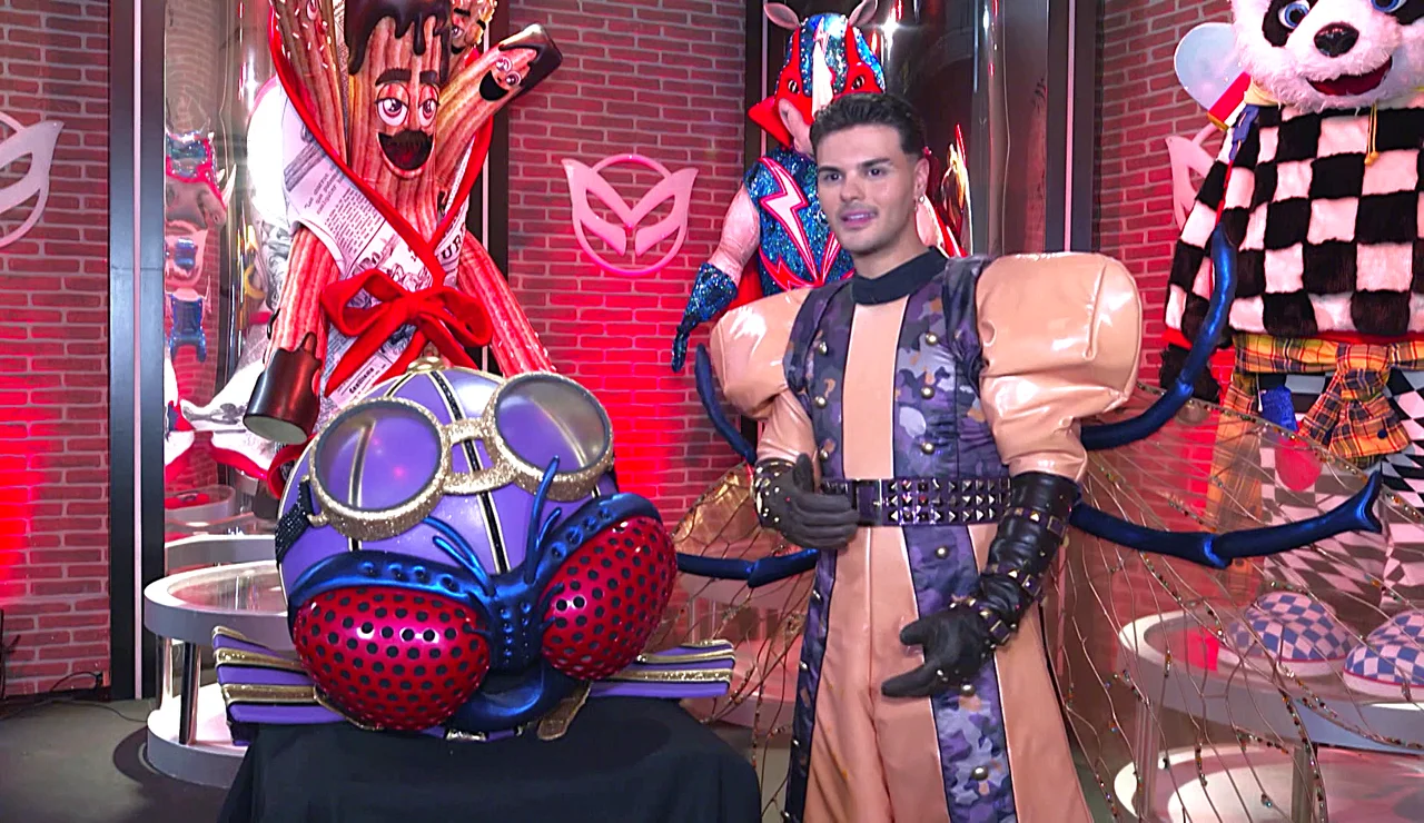 Abraham Mateo confiesa su lado más oculto: "Haría lo posible por colarme en la casa de Jennifer López"