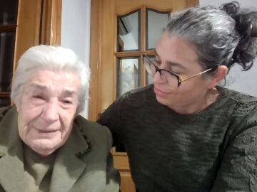 Pepica y su nieta Sara