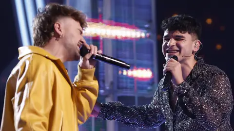 ¡Un regalo muy especial! Dani Fernández canta junto a Manuel Ayra ‘Me has invitado a bailar’ ¡Un regalo muy especial! Dani Fernández canta junto a Manuel Ayra ‘Me has invitado a bailar’
