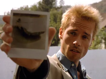 Guy Pearce en Memento Guy Pearce en Memento
