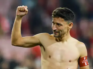 Jesús Navas, entre lágrimas en el Pizjuán Jesús Navas, entre lágrimas en el Pizjuán
