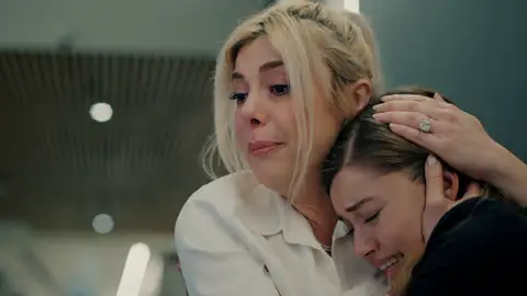 Seyran se rompe al confesar a Gülgün que Ferit se ha ido a Nueva York para  siempre: “No pude detenerlo”