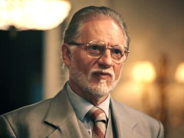 Dami&aacute;n pilla a Digna y Don Pedro agarrados de la mano, &iquest;podr&aacute; disimular sus celos?