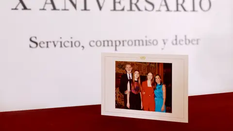 La felicitación de Navidad de los reyes Felipe VI y Letizia y sus hijas La felicitación de Navidad de los reyes Felipe VI y Letizia y sus hijas