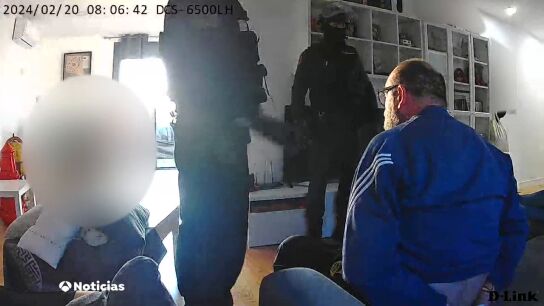 V&iacute;deo del registro y de la detenci&oacute;n de Koldo Garc&iacute;a en su vivienda 