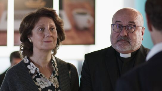 La encargada de la cofrad&iacute;a y el cura instan a Gregorio a pagar las cuotas de la Iglesia: &ldquo;Nuestra caridad tiene un l&iacute;mite&rdquo;