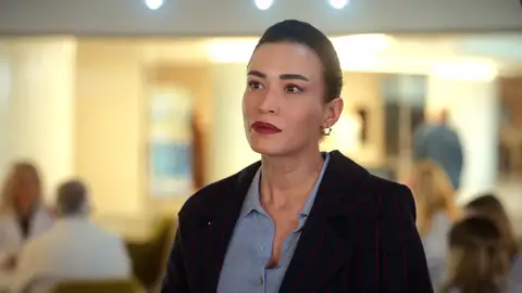 Rengin, celosa de los rumores sobre Timur y Bahar en el hospital: “Algunos no venís educados de casa” Rengin, celosa de los rumores sobre Timur y Bahar en el hospital: “Algunos no venís educados de casa”