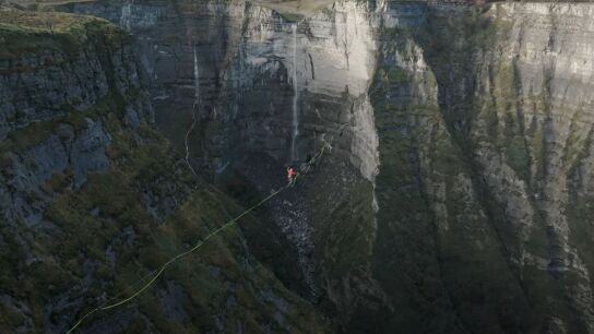 Imagen del highline en el Salto del Nervi&oacute;n