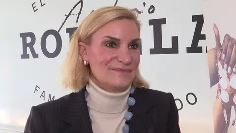 María Zurita haciendo declaraciones a la prensa María Zurita haciendo declaraciones a la prensa