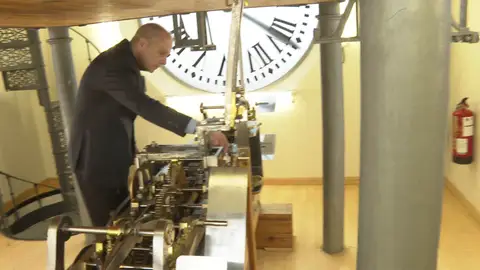 Reloj de la Puerta del Sol Reloj de la Puerta del Sol