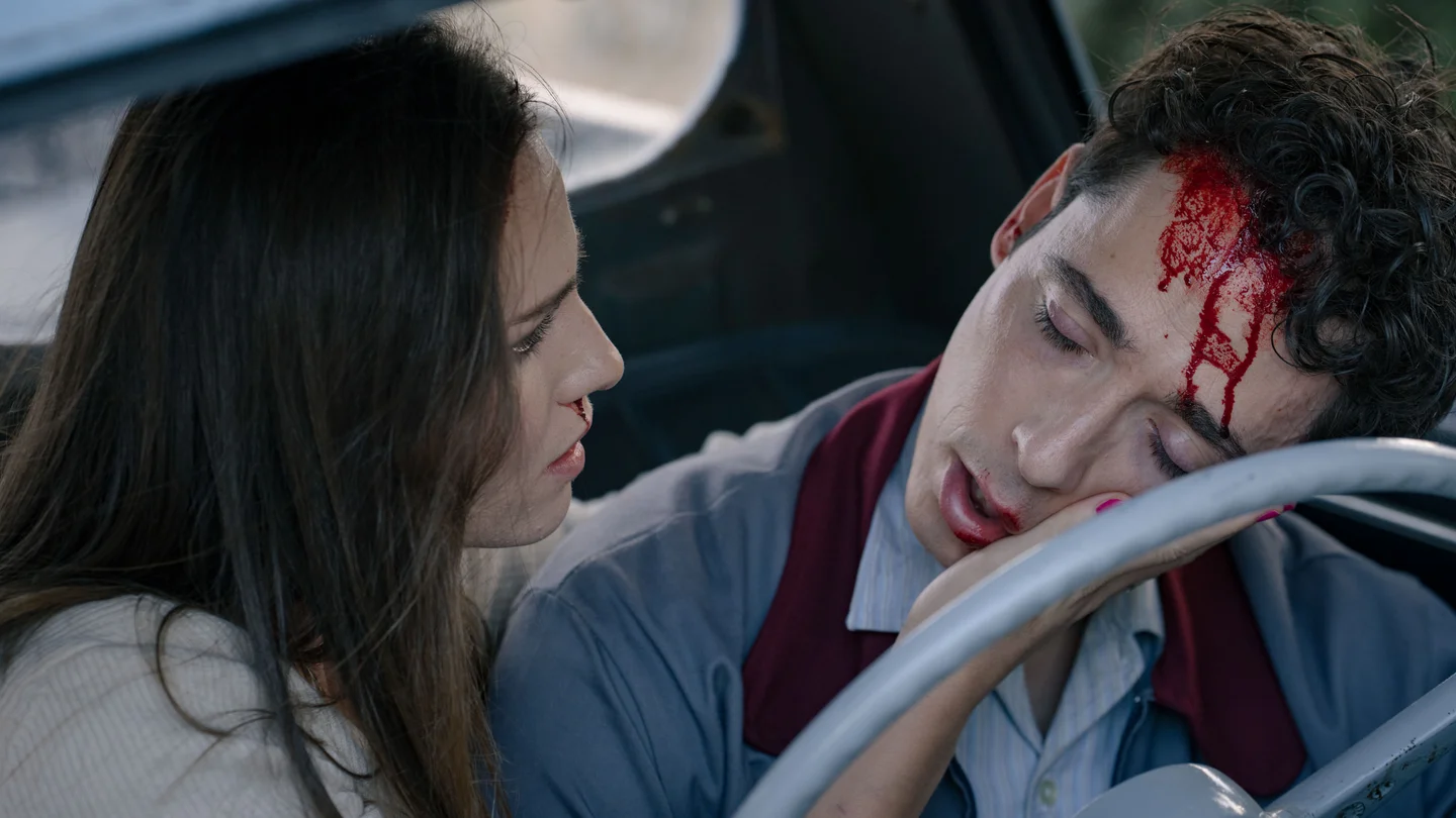 Mateo muere en brazos de Claudia: “Te quiero” Mateo muere en brazos de Claudia: “Te quiero”