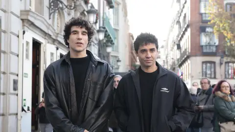 Javier Calvo y Javier Ambrossi en el en el funeral de Marisa Paredes en el teatro Español Javier Calvo y Javier Ambrossi en el en el funeral de Marisa Paredes en el teatro Español