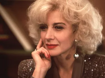 Marisa Paredes en La flor de mi secreto en 1995 Marisa Paredes en La flor de mi secreto en 1995