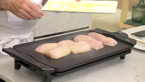 Salpimienta los lomos de merluza Salpimienta los lomos de merluza