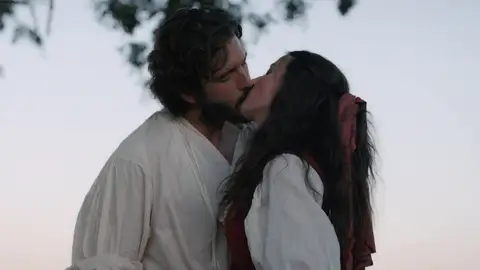 Así termina Beguinas: Lucía y Telmo construyen una vida juntos alejados del mundo Así termina Beguinas: Lucía y Telmo construyen una vida juntos alejados del mundo