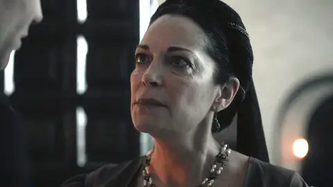 Gabriela abre su corazón a su hijo Gonzalo: “No busco el perdón por amarla a ella, sino por odiaros a vos” Gabriela abre su corazón a su hijo Gonzalo: “No busco el perdón por amarla a ella, sino por odiaros a vos”