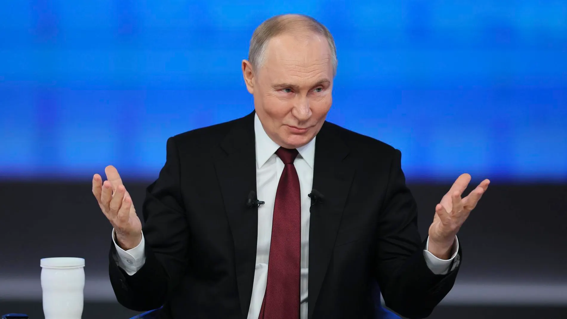 Vladimir Putin durante su conferencia de prensa anual- Vladimir Putin durante su conferencia de prensa anual-