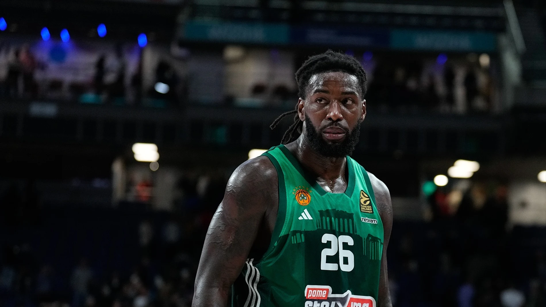 Mathias Lessort en un partido de la Euroliga Mathias Lessort en un partido de la Euroliga