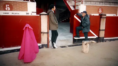 Silva, tras el espejo. Silva, tras el espejo.