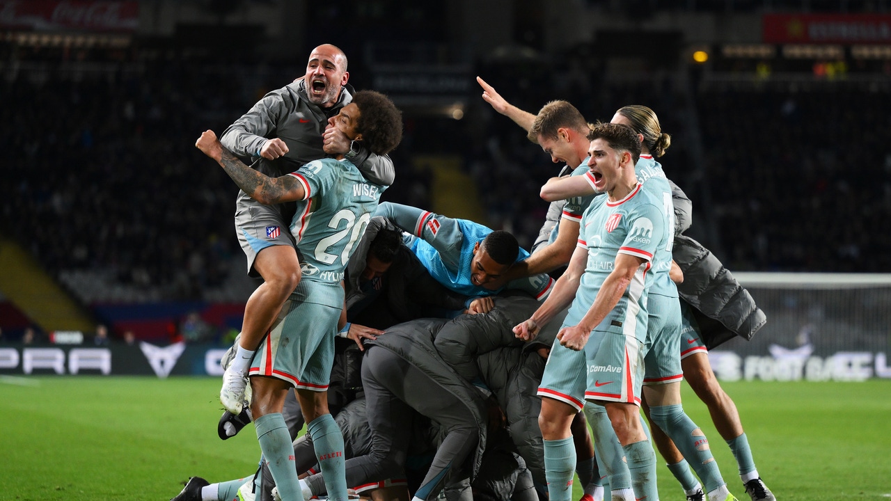 Sörloth noquea al Barça en el 96′ y el Atleti de Simeone toma Barcelona 18 años después (1-2) Sörloth noquea al Barça en el 96′ y el Atleti de Simeone toma Barcelona 18 años después (1-2)