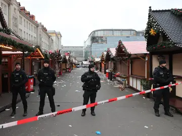 Imagen del mercado de Navidad en el que sucedió el atropello múltiple en Alemania. Imagen del mercado de Navidad en el que sucedió el atropello múltiple en Alemania.