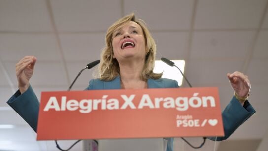Pilar Alegr&iacute;a, candidata a liderar el PSOE en Arag&oacute;n, avisa a Azc&oacute;n (PP) de que "ha chocado con un hueso duro"
