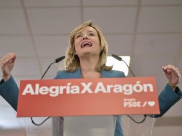 Pilar Alegría, candidata a liderar el PSOE en Aragón, avisa a Azcón (PP) de que "ha chocado con un hueso duro"