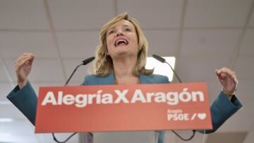 Pilar Alegría, candidata a liderar el PSOE en Aragón, avisa a Azcón (PP) de que "ha chocado con un hueso duro"