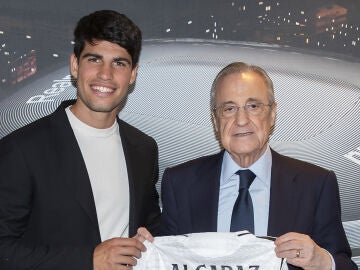 Carlos Alcaraz, junto a Florentino Pérez