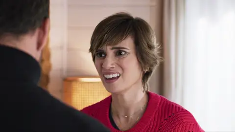 Sandra convoca la campana de la sinceridad con Javi: “Las parejas necesitan su espacio, cariño” Sandra convoca la campana de la sinceridad con Javi: “Las parejas necesitan su espacio, cariño”