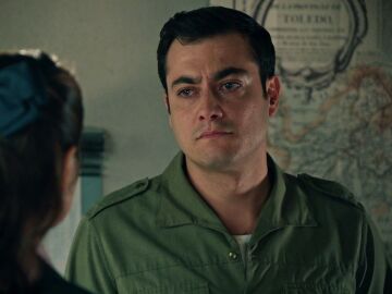 Tasio, devastado por la p&eacute;rdida de su hijo, no puede m&aacute;s y se derrumba ante Carmen