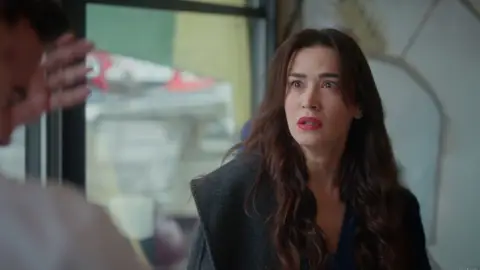 ¡Escándalo en el restaurante! Timur y Selim protagonizan una pelea frente a Rengin ¡Escándalo en el restaurante! Timur y Selim protagonizan una pelea frente a Rengin