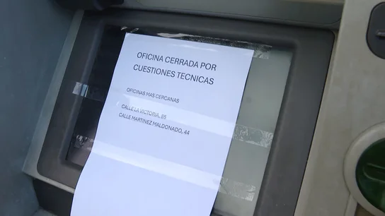 Imagen del banco atracado en Málaga Imagen del banco atracado en Málaga